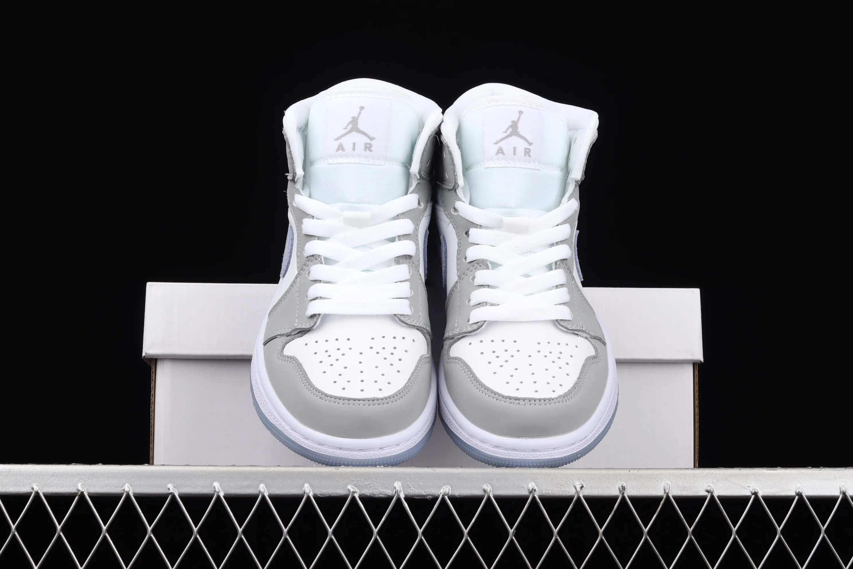 All Categories Air Jordan Jordan Series Basketball Shoes Air Jordan 1 Mid Air Jordan 1 Mid AJ1 Joe 1 Wolf Gray Mid-top Casual Sports Shoes BQ6472-105